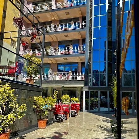 Hotel Elysee Tiranë Luaran gambar