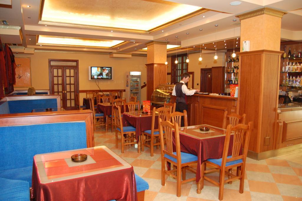 Hotel Elysee Tiranë Luaran gambar