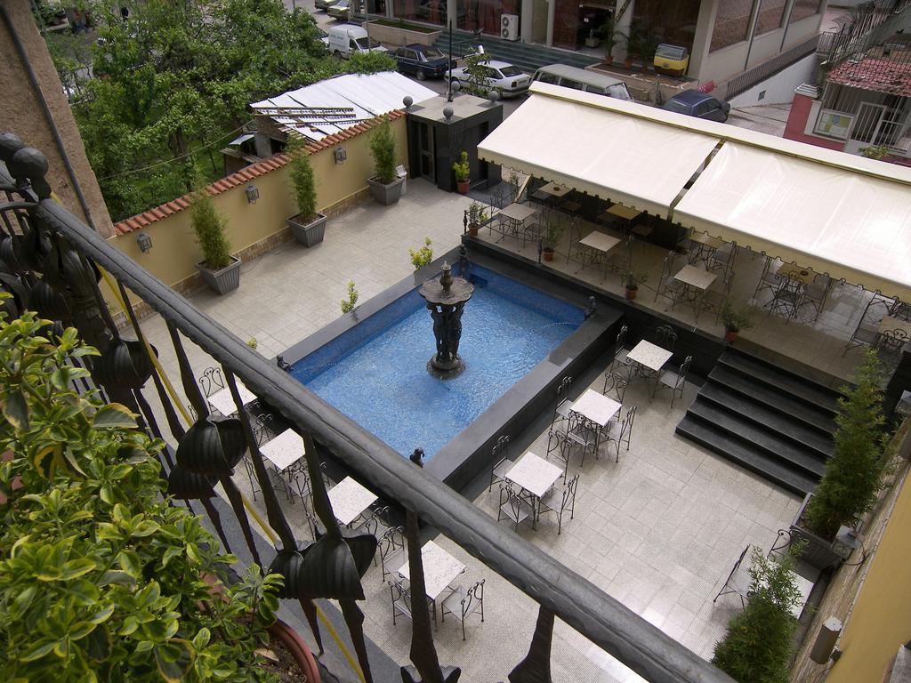 Hotel Elysee Tiranë Luaran gambar